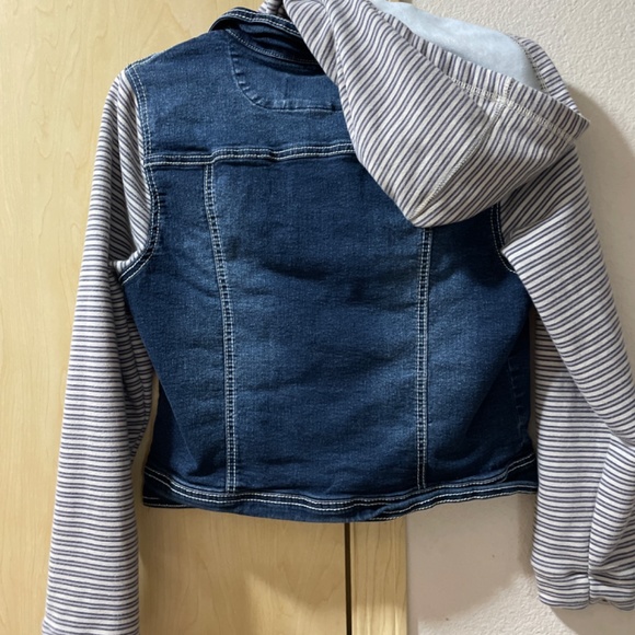 Junior Large Women Small Wallflower Authentic Denim Jean Jacket Hoodie - Picture 3 of 6